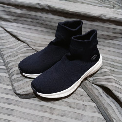 Zapatilla Bota Liviana Azul Oscuro
